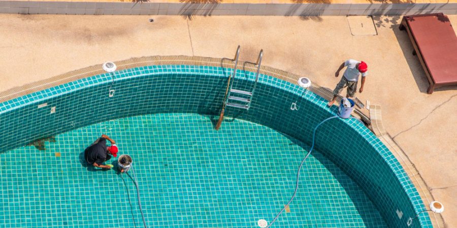 Faire construire sa piscine par des professionnels expérimentés : pourquoi ce choix change tout